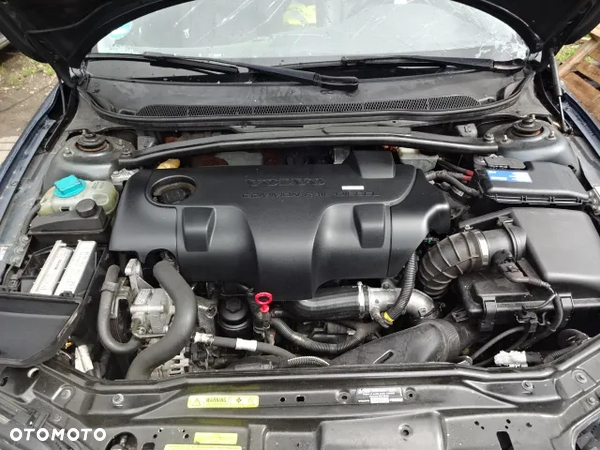 Kompletny Silnik 2.4D5244T 163KM  Volvo V70