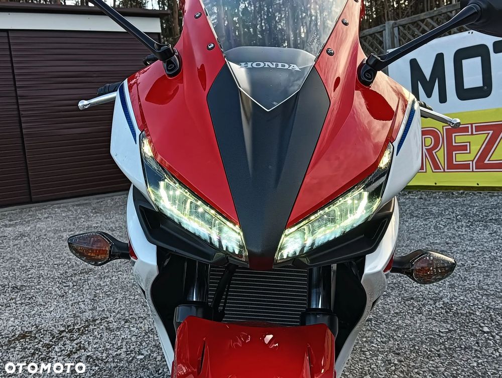Honda CBR - 11
