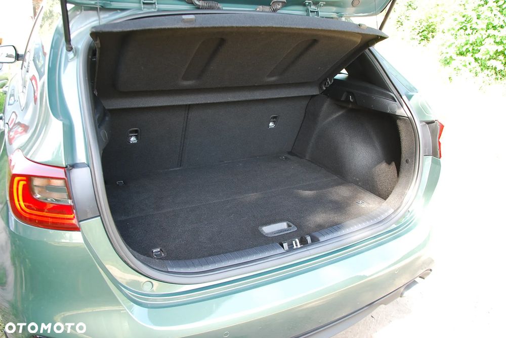 Kia Ceed - 24