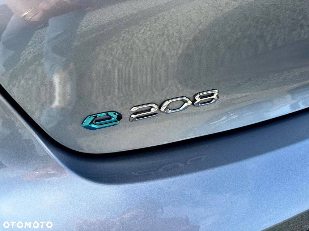 Peugeot 208 e-208 50kWh Business - 20