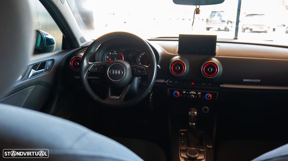 Audi A3 Limousine 1.6 TDI S tronic - 19