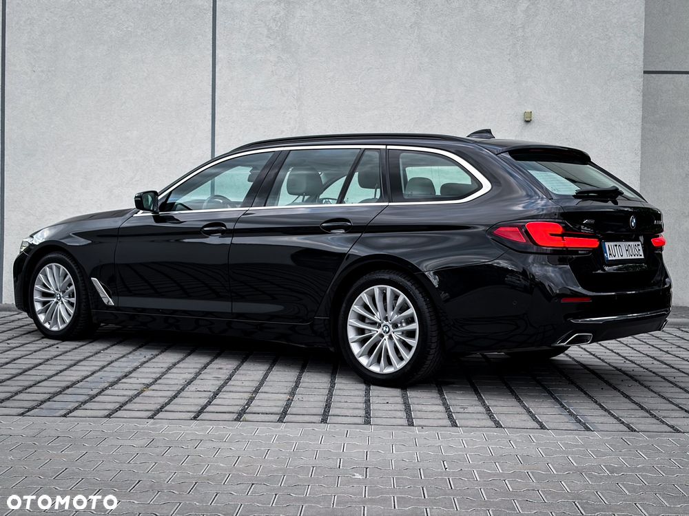 BMW Seria 5 520d xDrive Luxury Line - 12