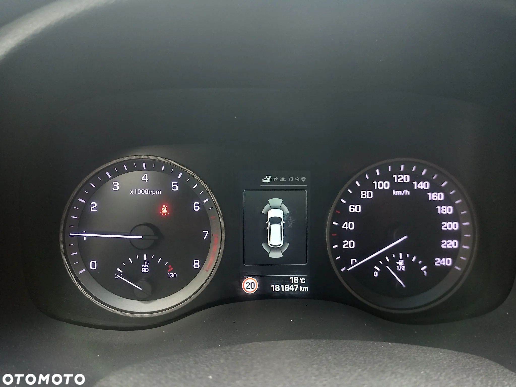 Hyundai Tucson 1.6 GDI BlueDrive Design 2WD - 19