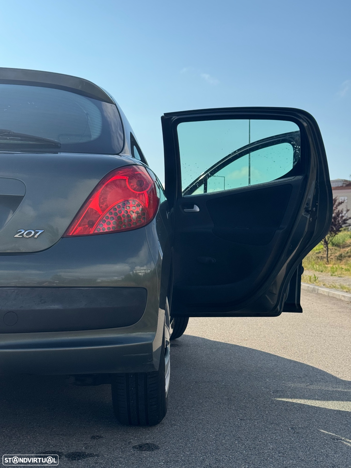 Peugeot 207 - 7