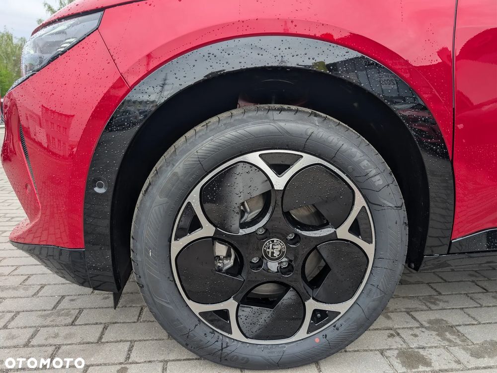 Alfa Romeo Junior 1.2 mHEV Ti eDCT - 4