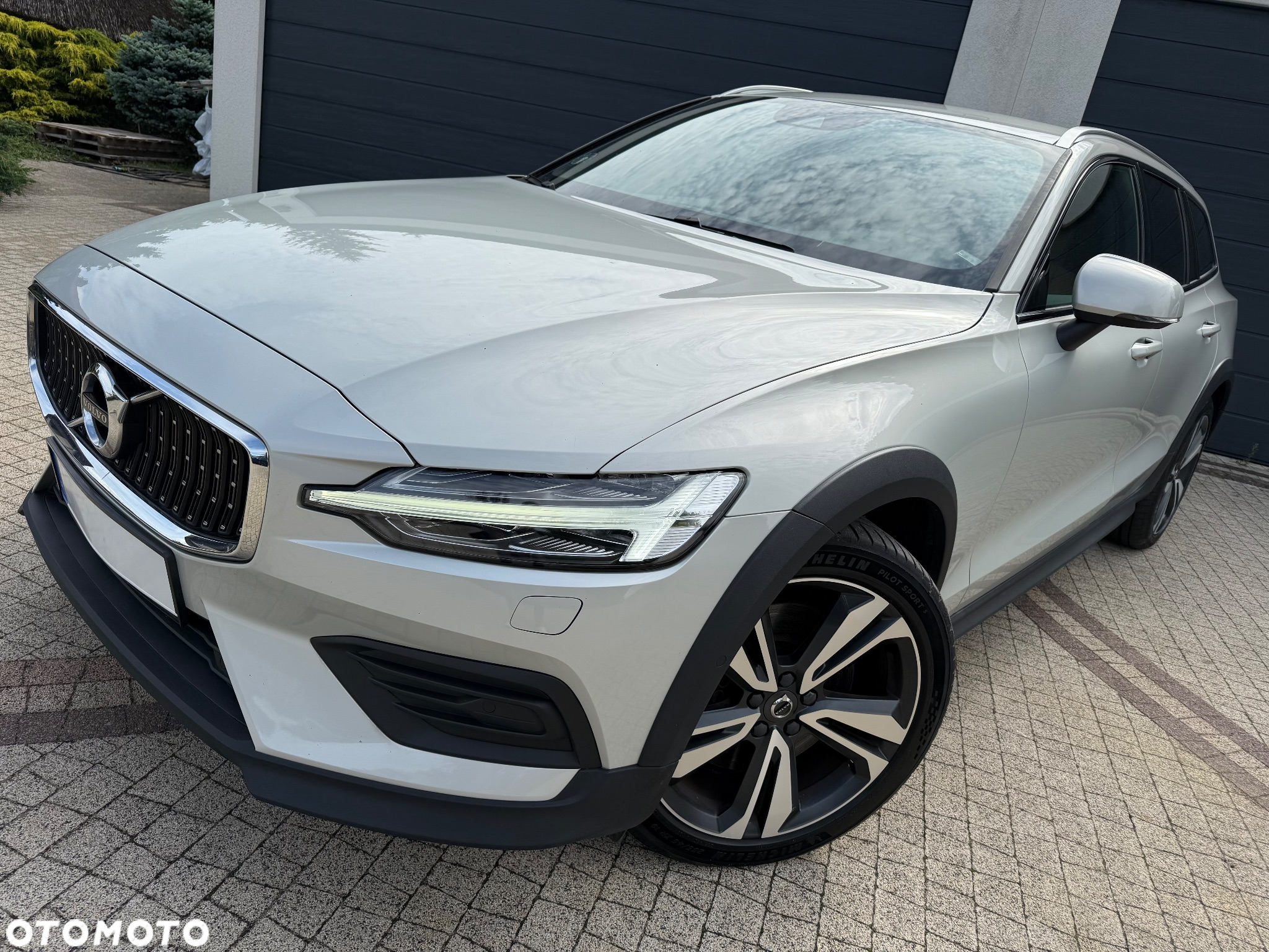 Volvo V60 Cross Country D4 AWD Geartronic Pro - 8