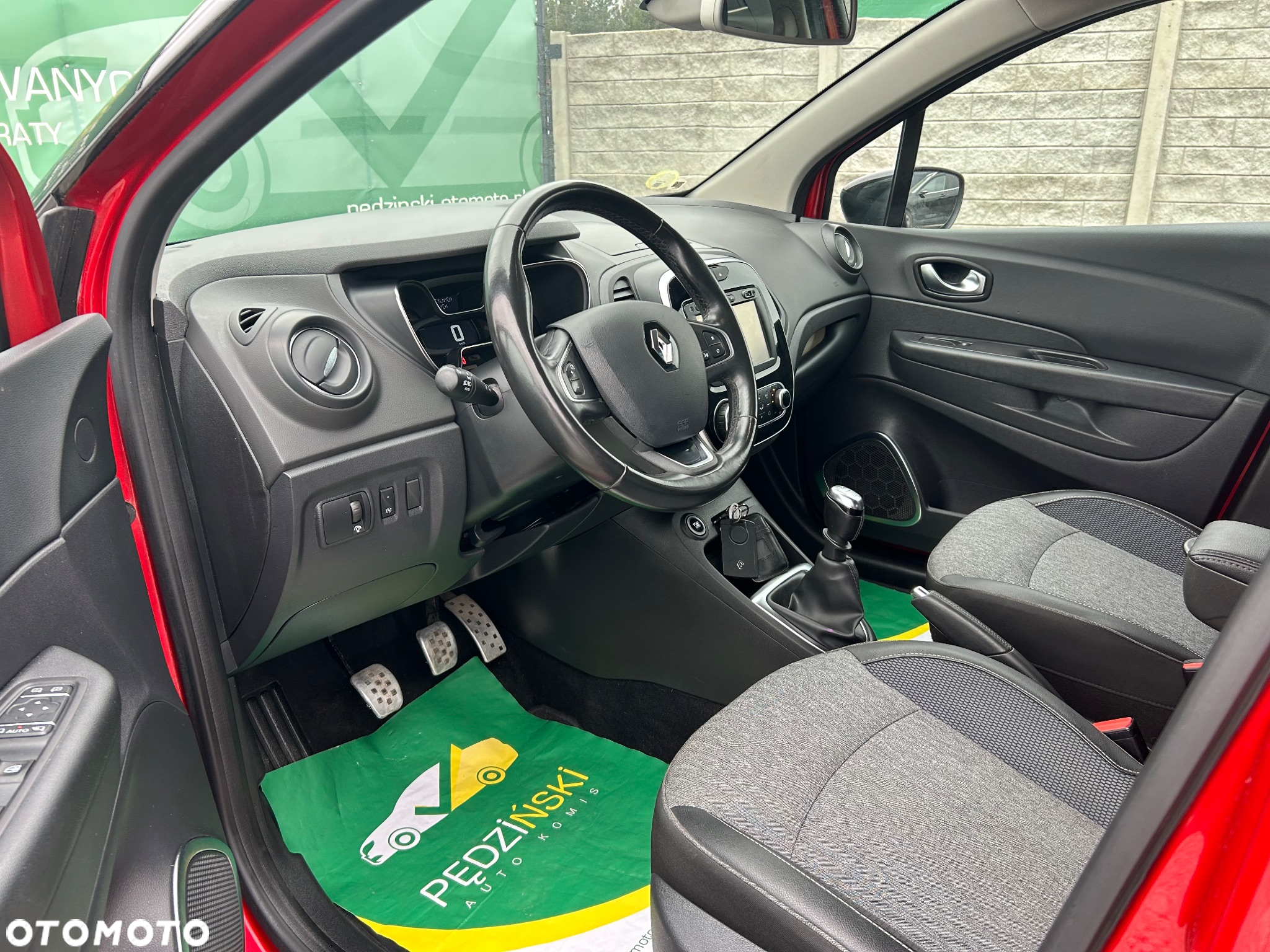 Renault Captur - 15