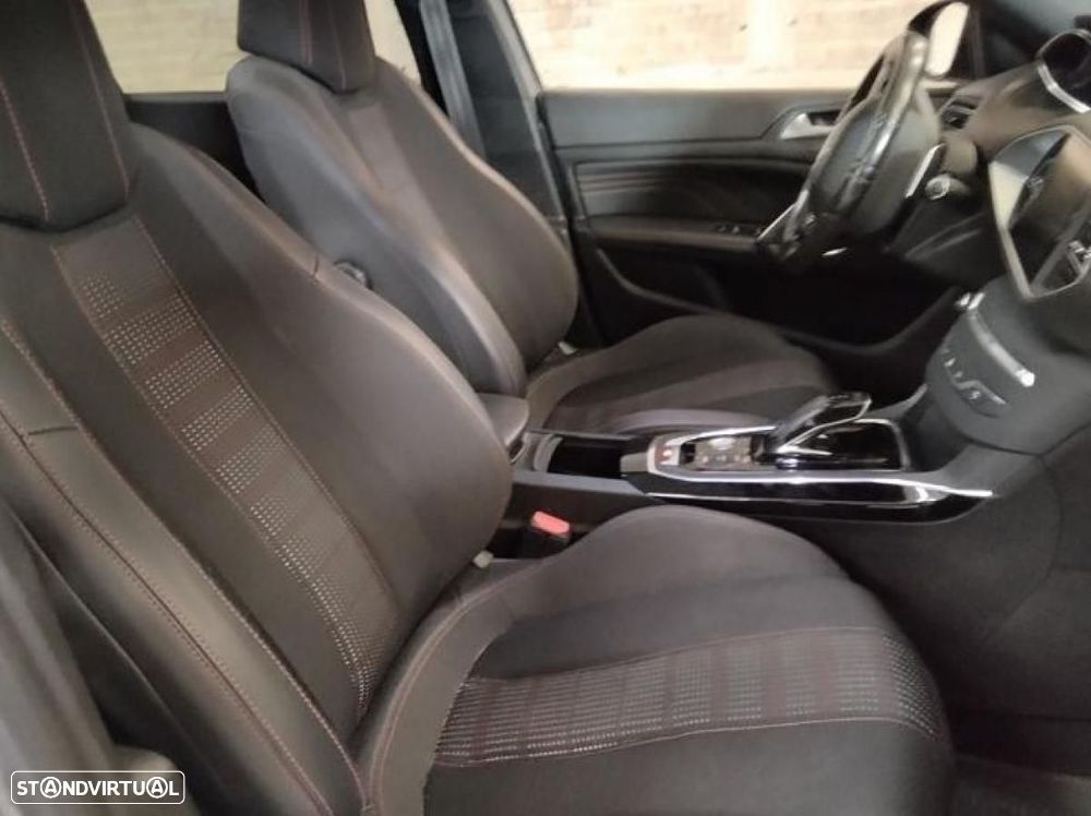 Peugeot 308 - 5
