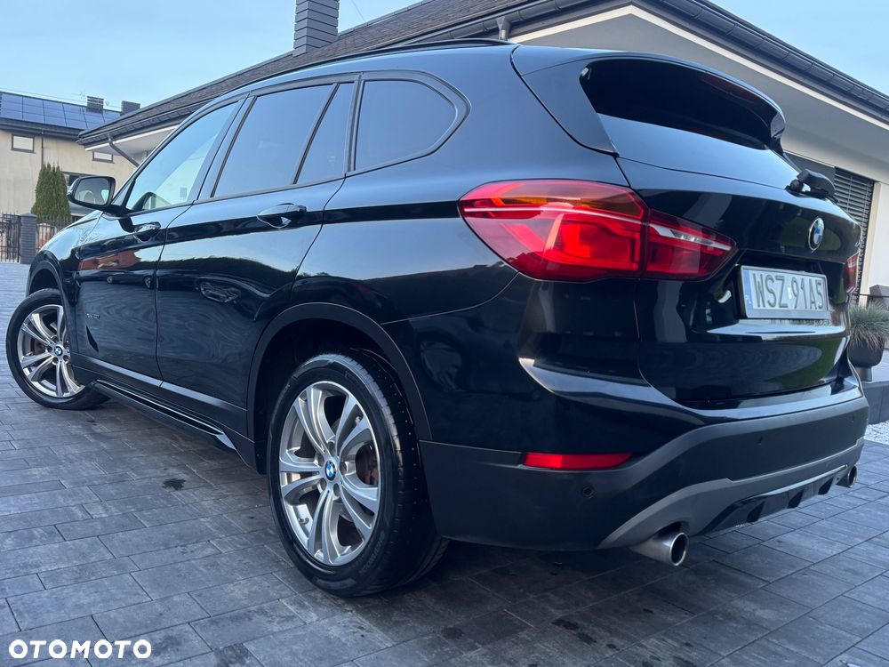 BMW X1 xDrive20i xLine sport - 4