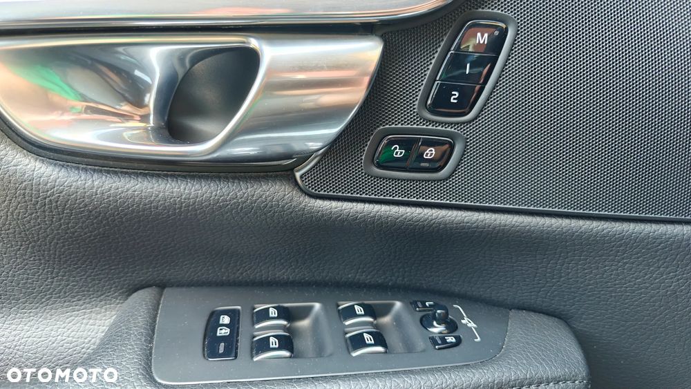 Volvo S90 T6 AWD Momentum - 16