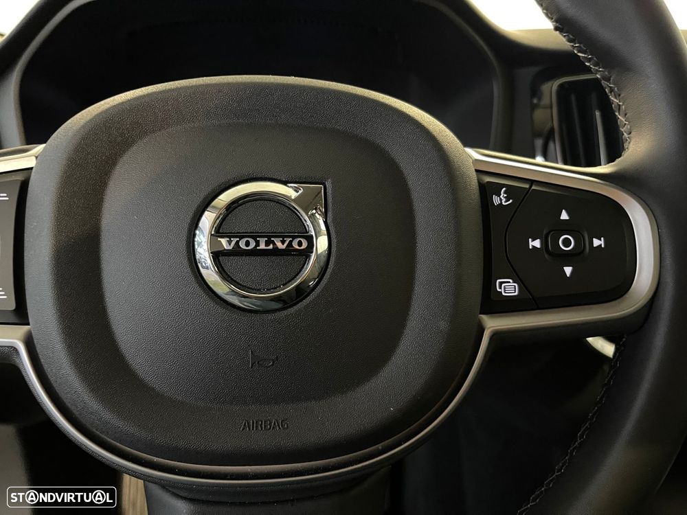 Volvo V60 2.0 T6 AWD TE Essential - 19