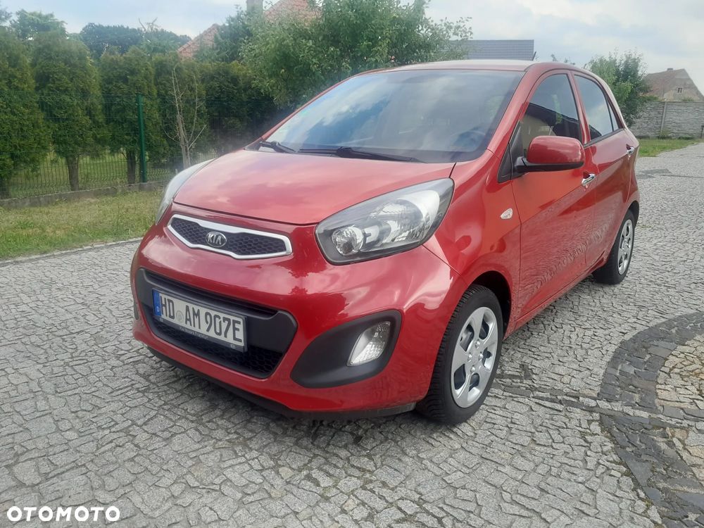 Kia Picanto 1.0 ISG Fifa World Cup Edition - 1