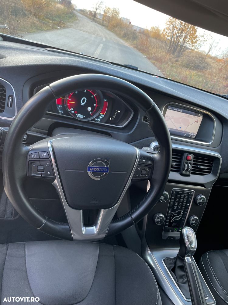 Volvo V40 D3 Aut. Summum - 12