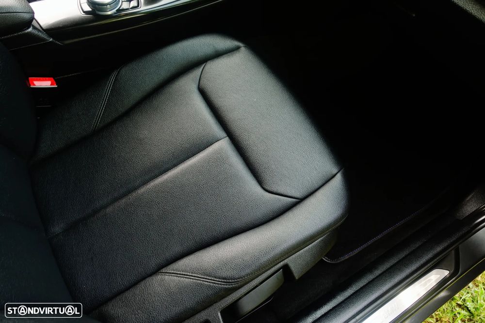 BMW 116 d Pack M - 48