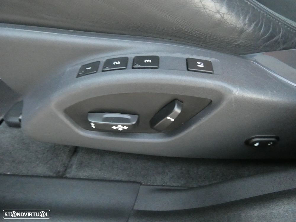 Volvo XC 60 2.0 D4 VOR - 11