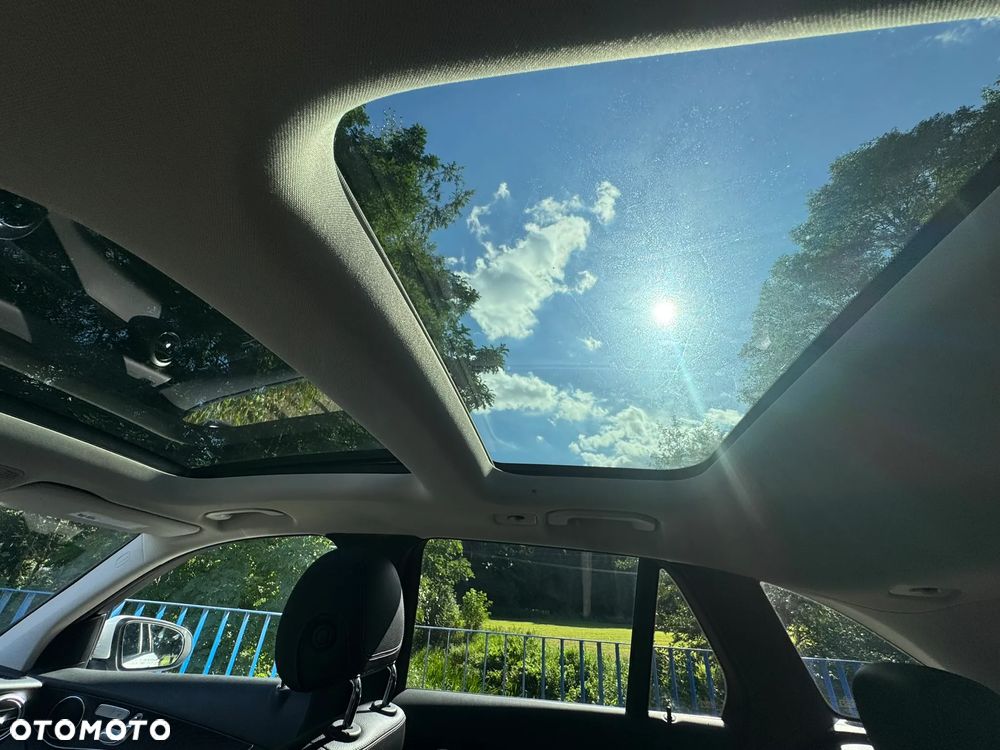 Mercedes-Benz GLC 300 4-Matic - 20