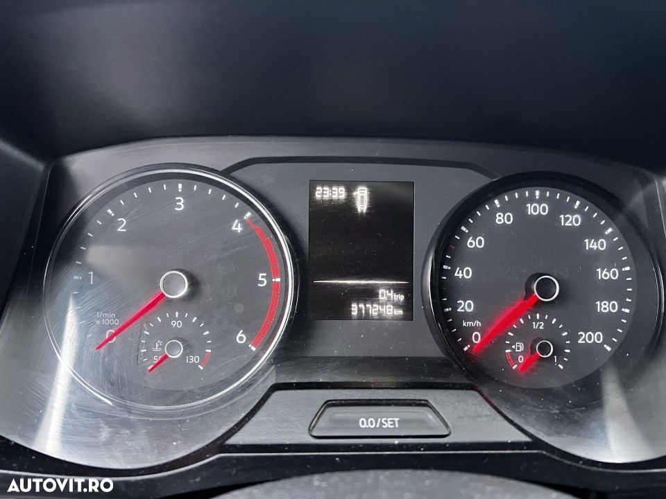 Volkswagen Crafter - 10