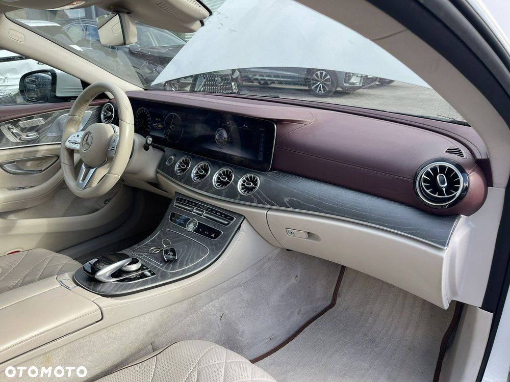 Mercedes-Benz CLS 400 d 4Matic 9G-TRONIC AMG Line - 12