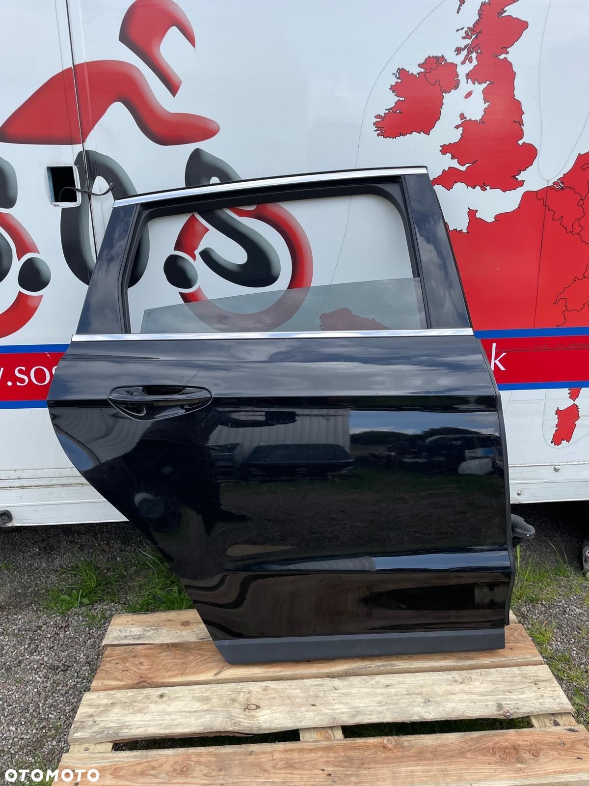 Ford S-Max II 17r. drzwi prawy tył kpl. - 1