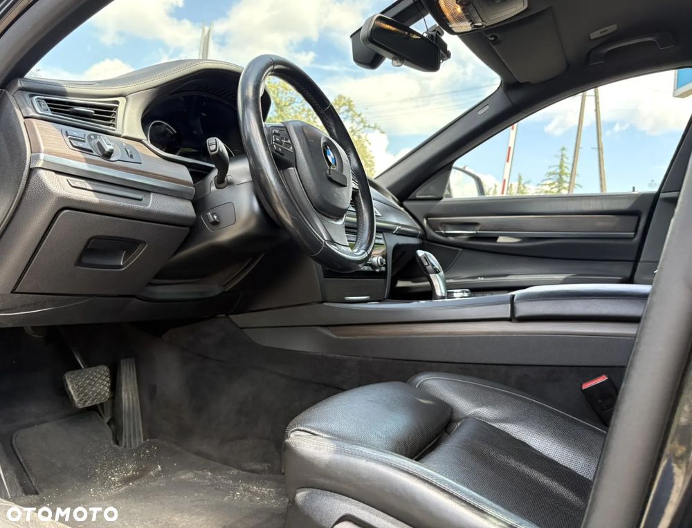 BMW Seria 7 730d - 11