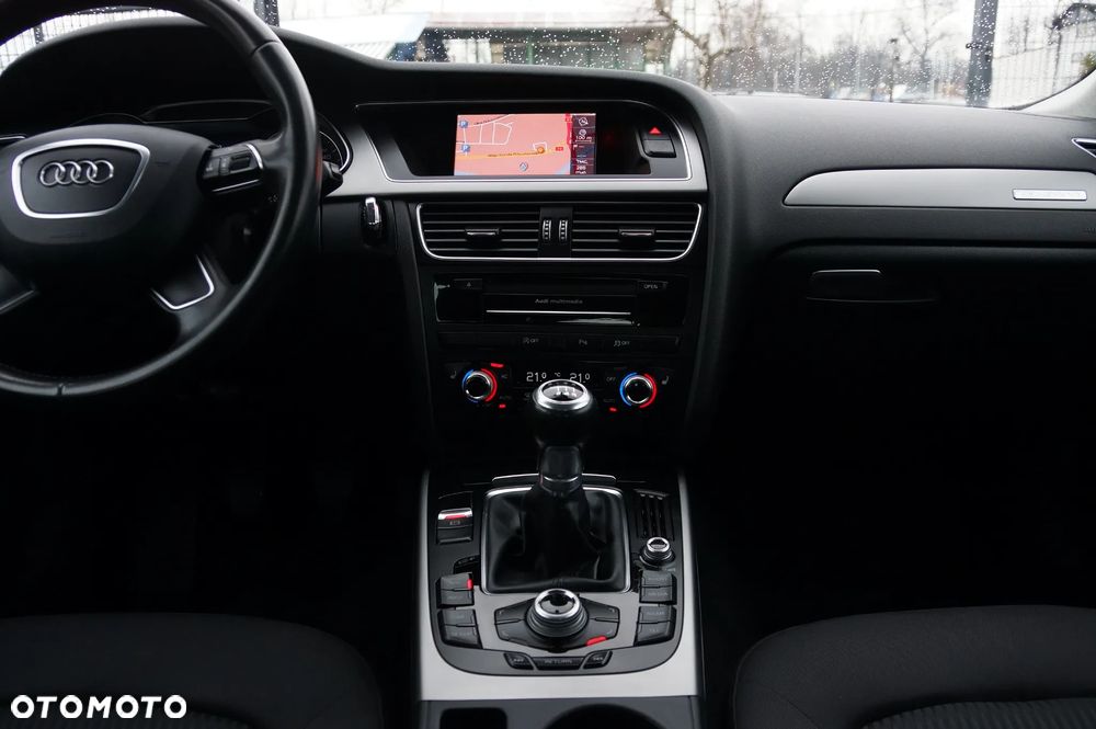 Audi A4 Limousine 2.0 TDI DPF quattro Attraction - 12