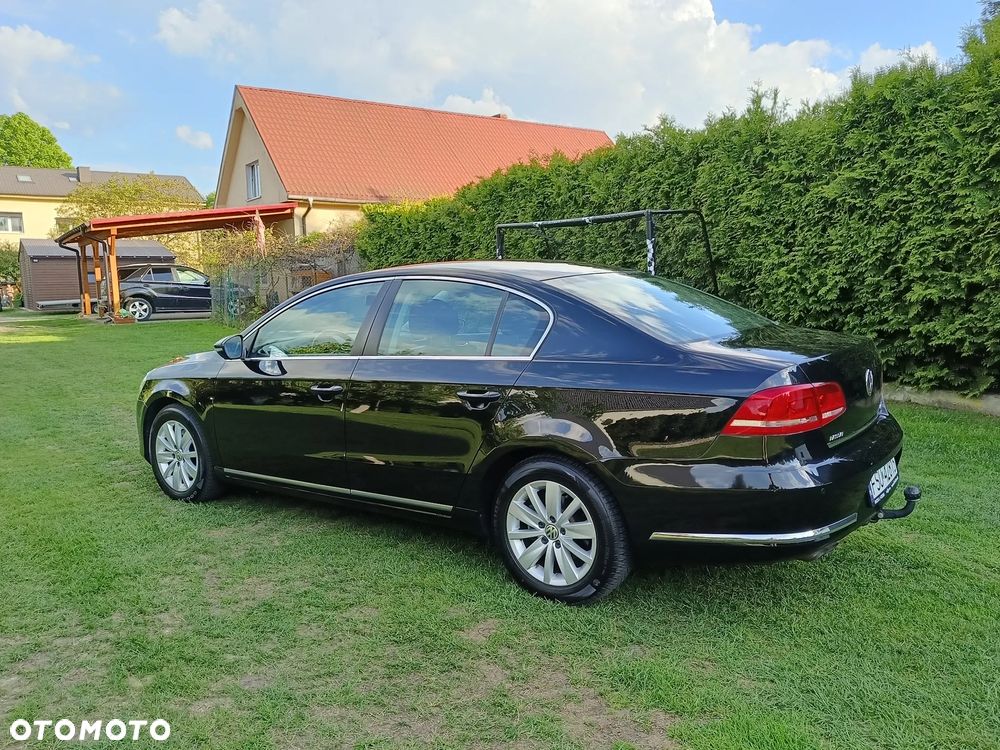 Volkswagen Passat 2.0 TDI DSG BlueMotion Technology Comfortline - 3