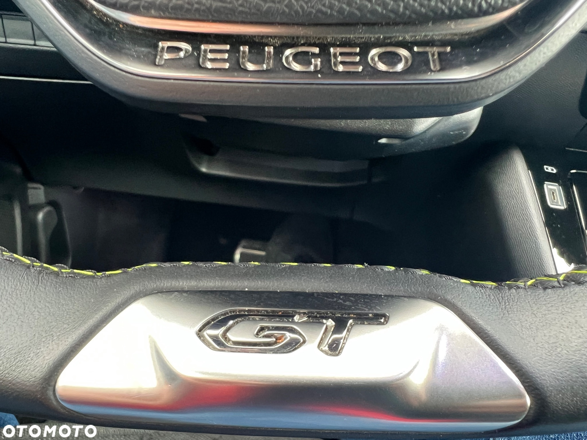 Peugeot 208 1.2 PureTech GT Line S&S EAT8 - 26