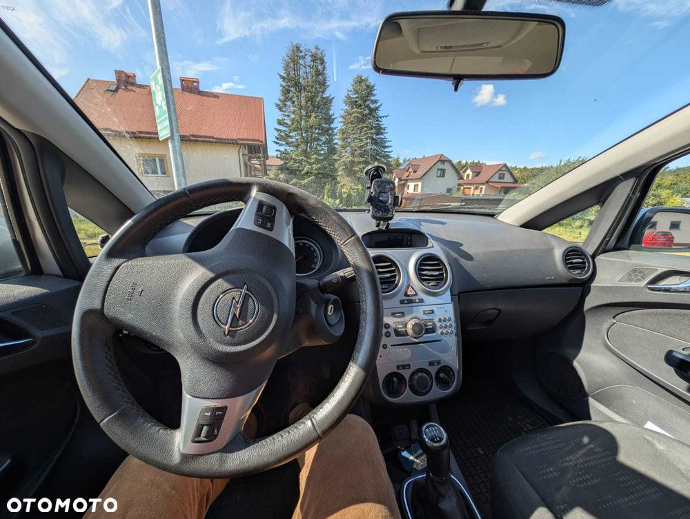Opel Corsa - 8
