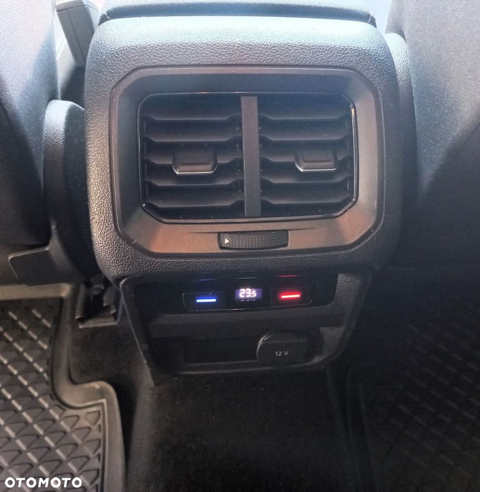 Volkswagen Tiguan - 27