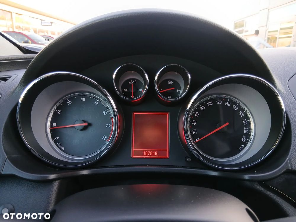 Opel Insignia 2.0 T Sport 4x4 - 7