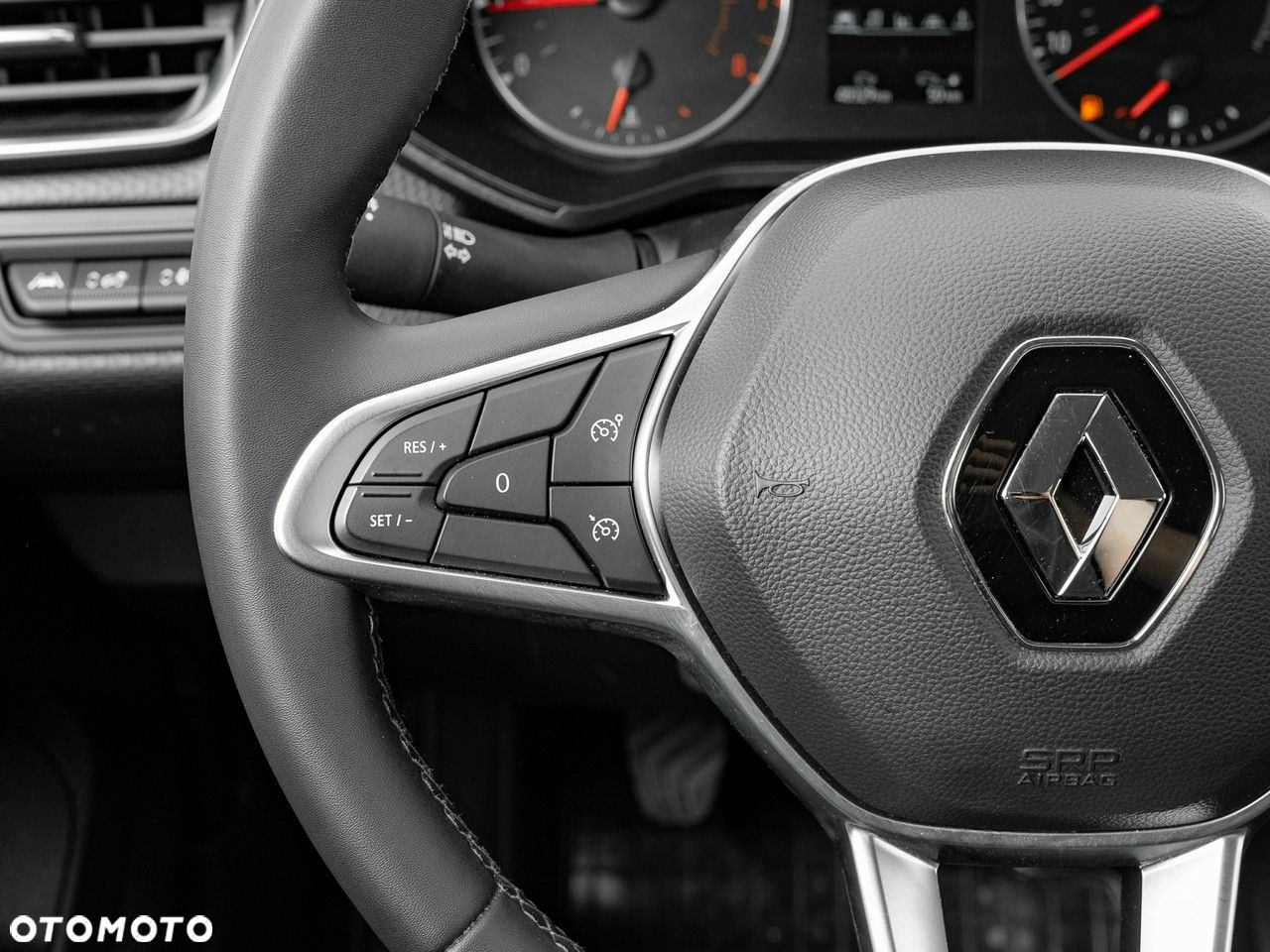 Renault Clio 1.0 TCe Equilibre - 17