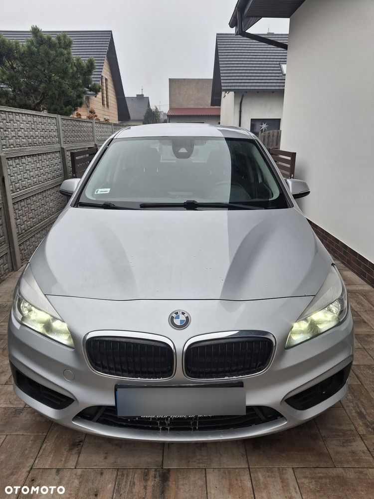 BMW Seria 2 218d - 1