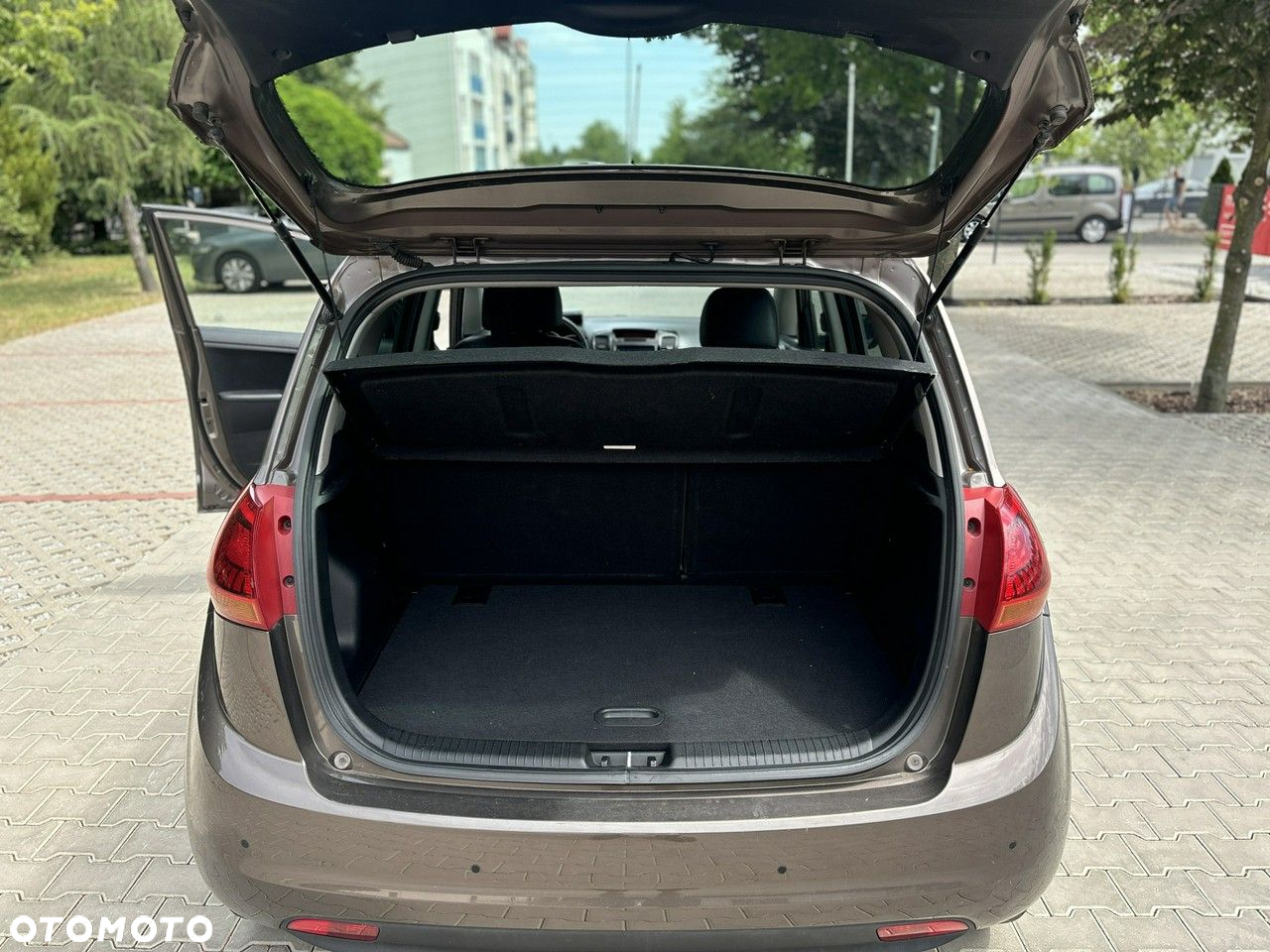 Kia Venga - 24