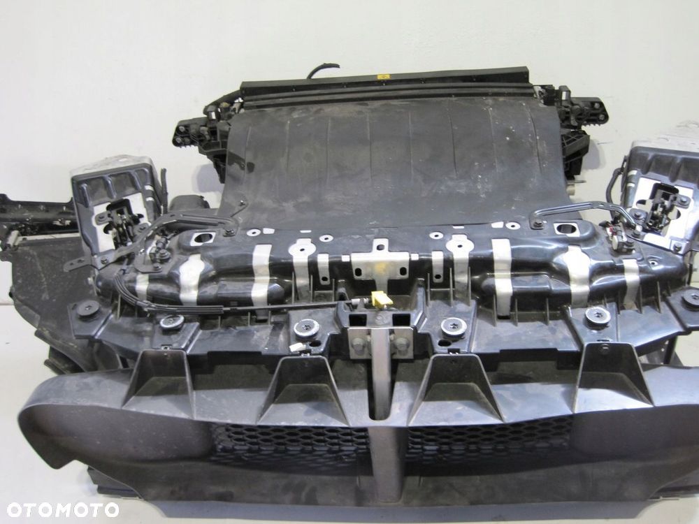 Pas przedni chłodnice MASERATI GRECALE 2,0i HYB - 3