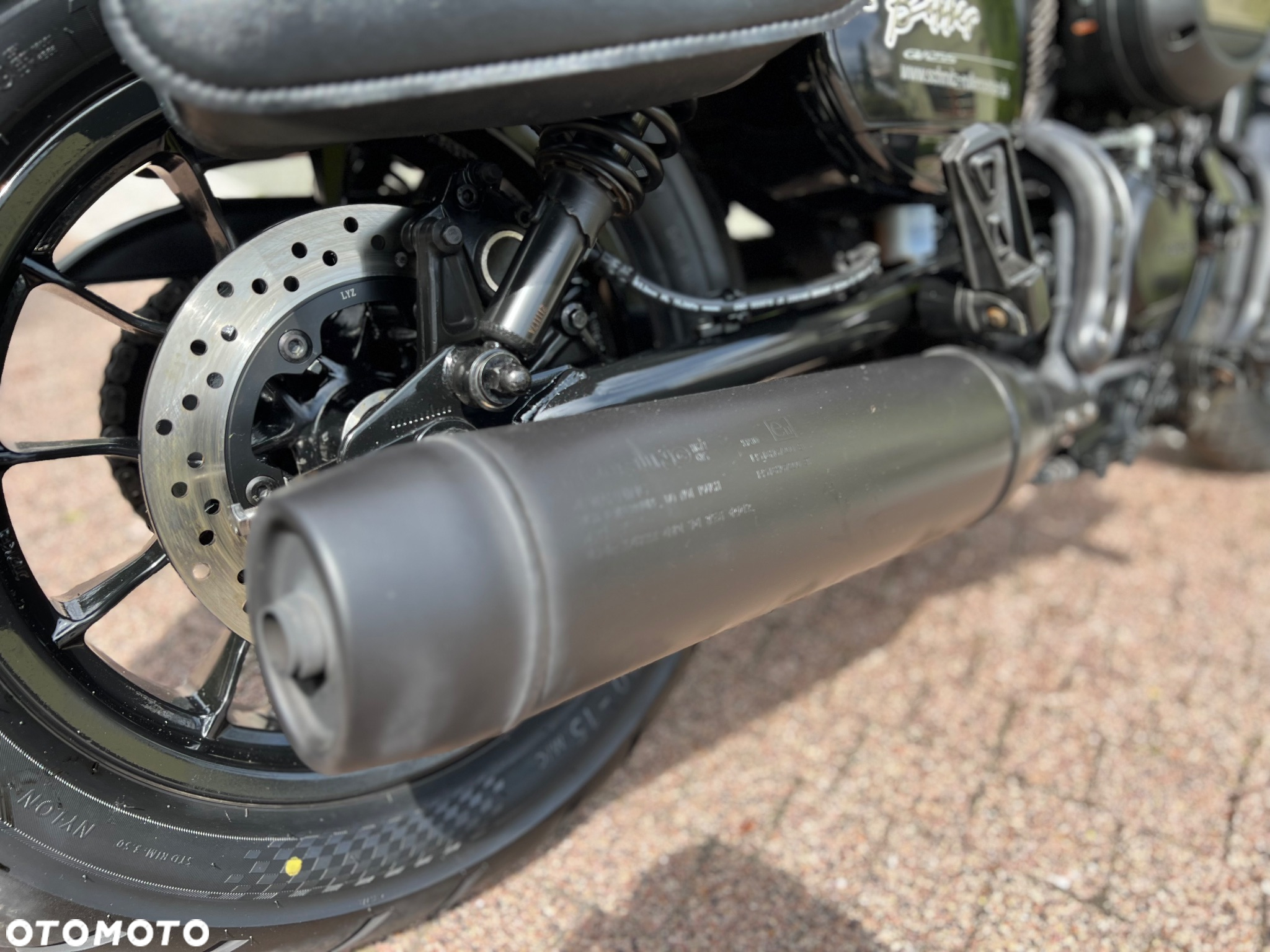 Hyosung GV - 12