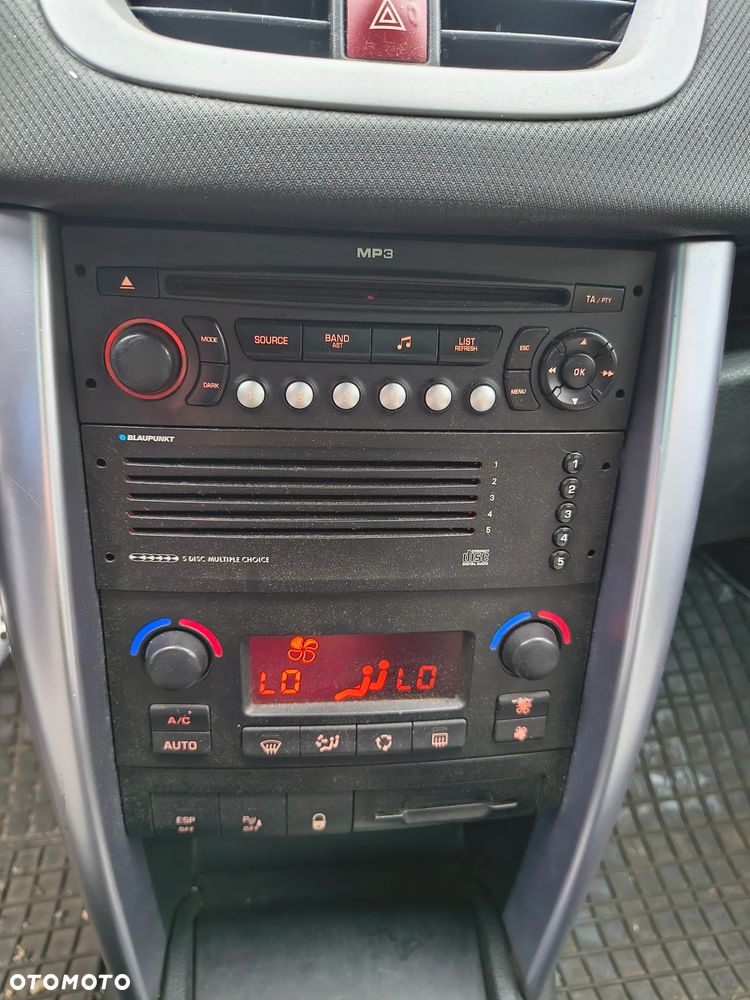 Peugeot 207 CC - 11