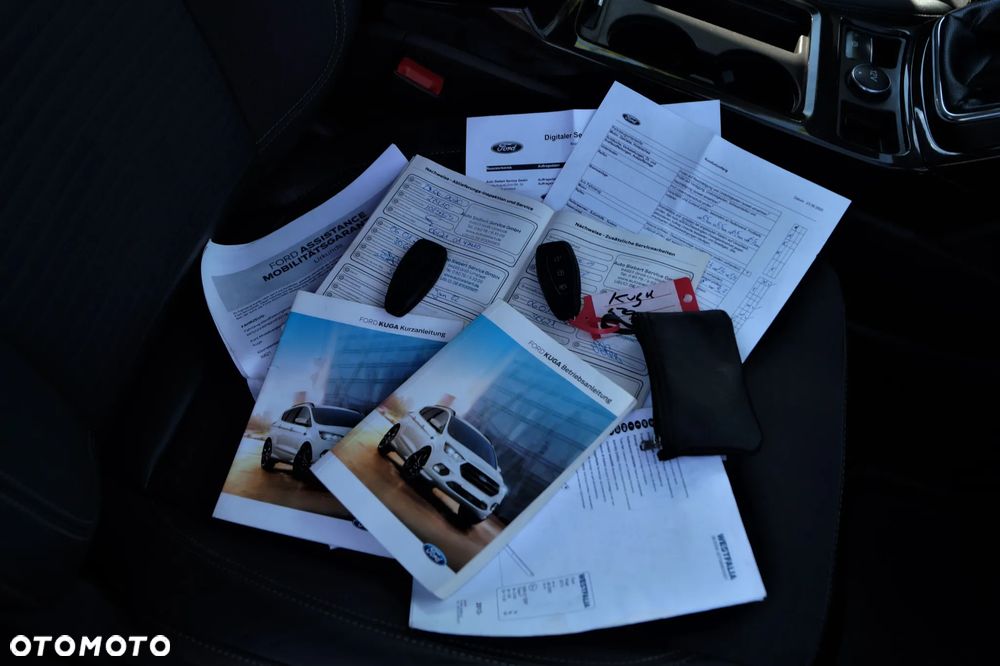 Ford Kuga - 40