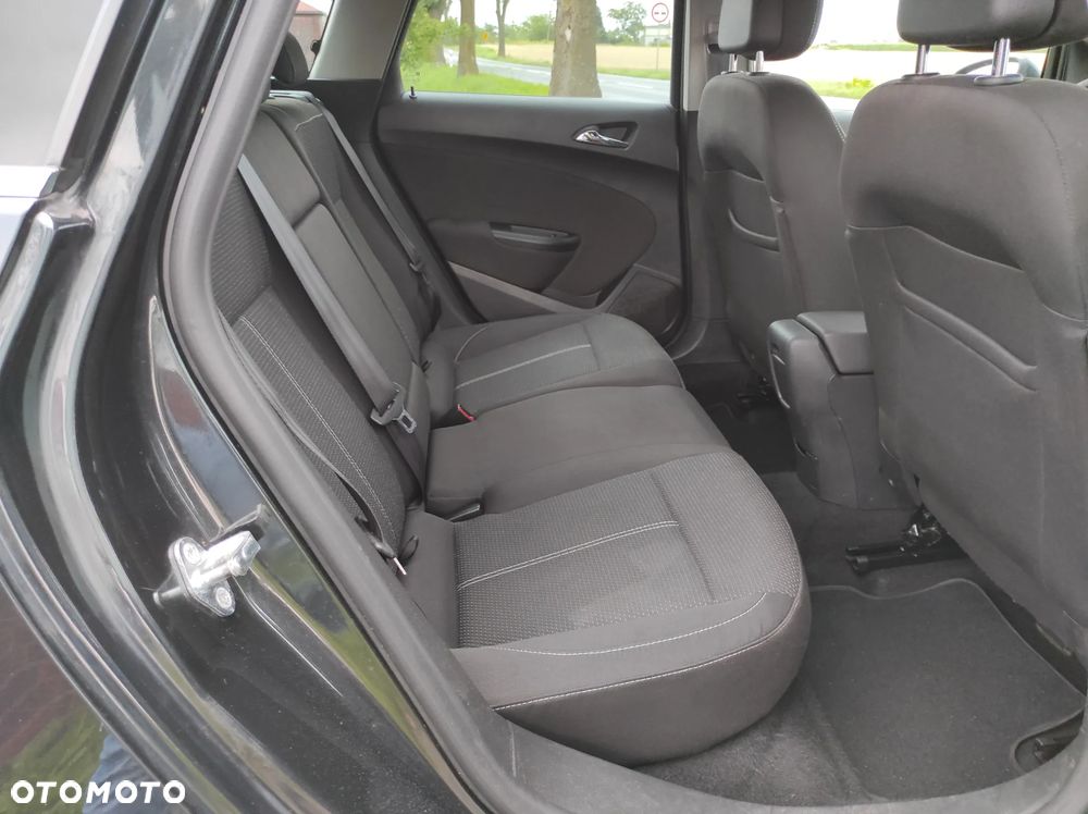 Opel Astra 1.6 CDTI Dynamic S&S - 20