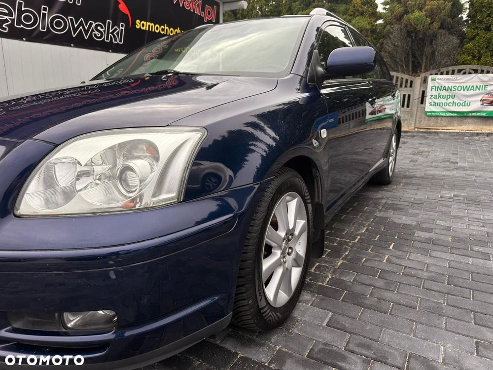 Toyota Avensis - 9