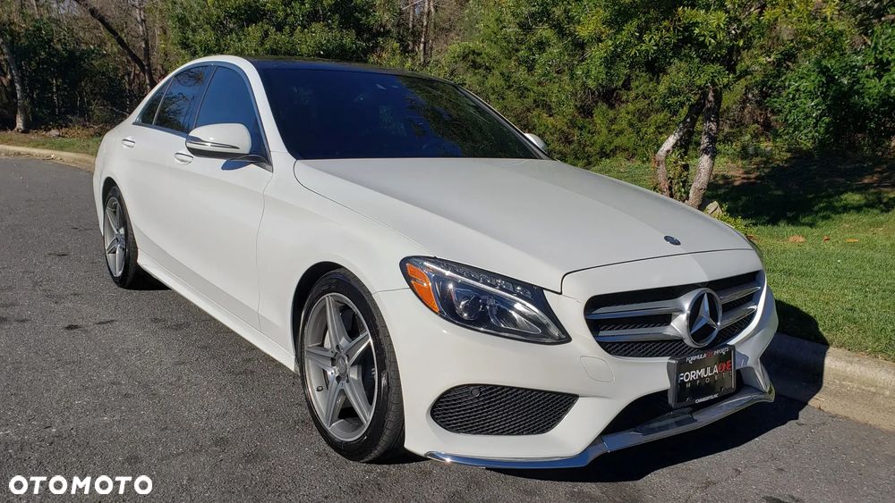 Mercedes-Benz Klasa C 300 7G-TRONIC AMG Line - 1