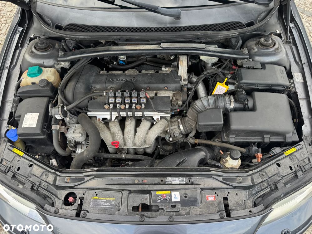 Volvo V70 2.4 Premium - 37