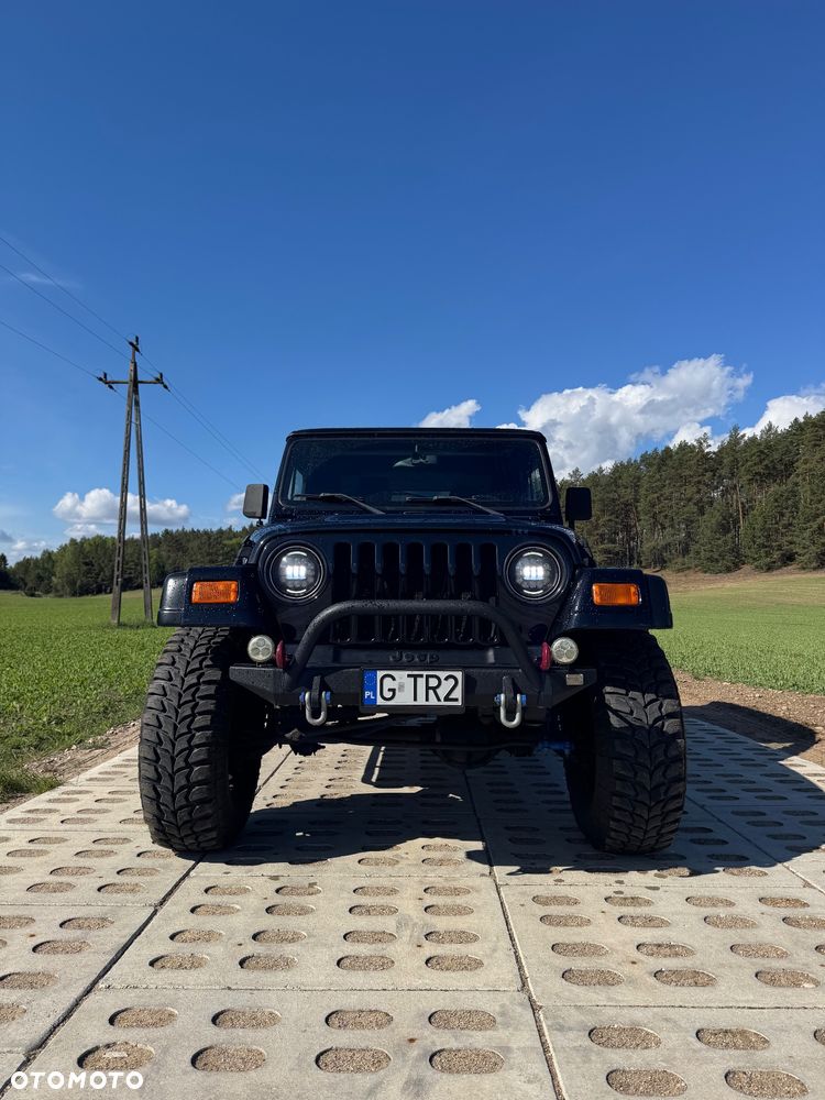 Jeep Wrangler 4.0 Sport - 8