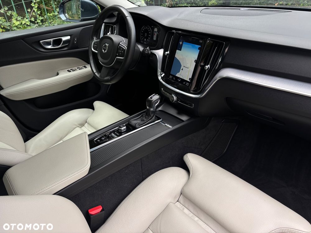Volvo V60 D3 Geartronic Momentum Pro - 6