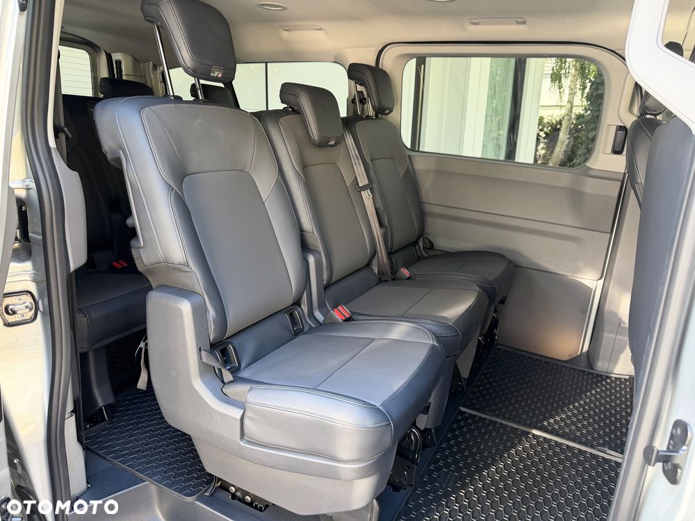 Volkswagen Caravelle 2.0 TDI L2 - 18