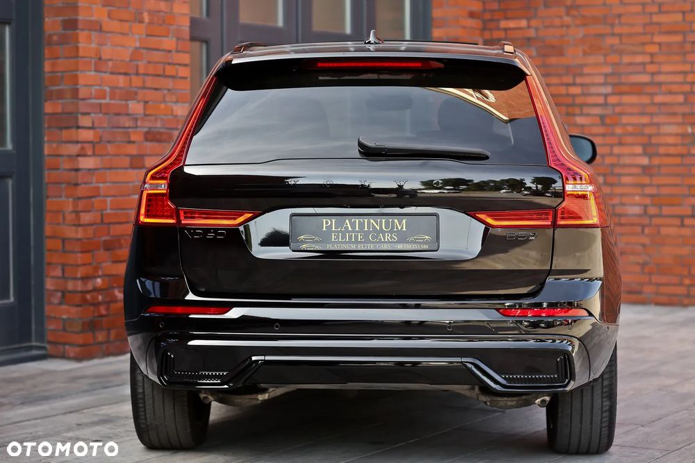Volvo XC 60 B5 D AWD Ultimate Dark - 14