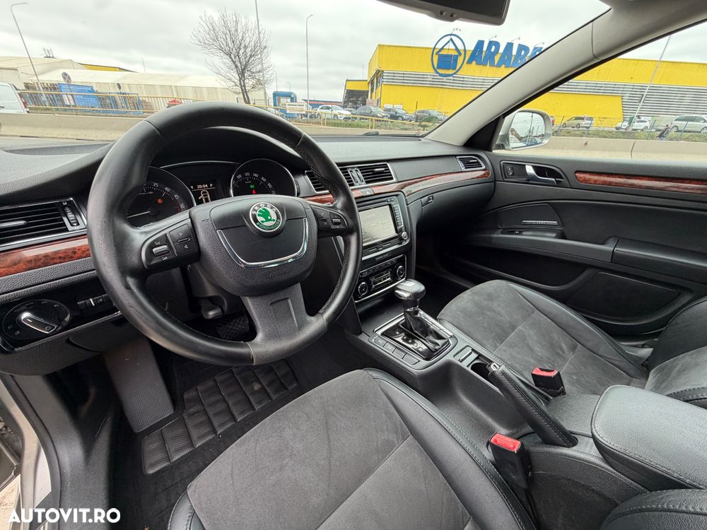 Skoda Superb 2.0 TDI Elegance DSG - 21