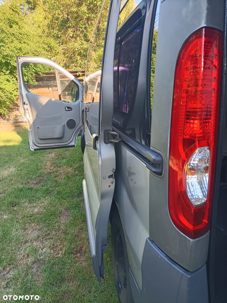Opel Vivaro - 31