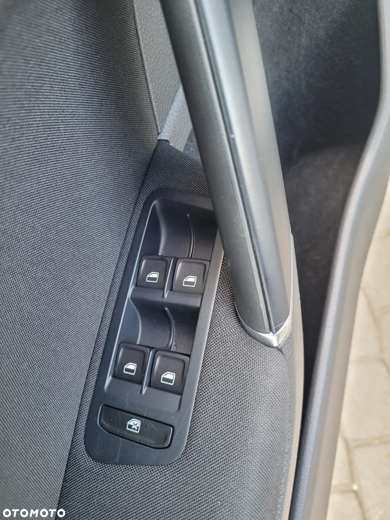 Volkswagen Golf 1.6 TDI BlueMotion Technology Comfortline - 14