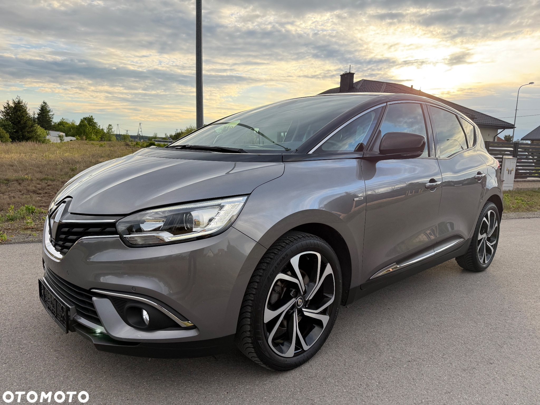 Renault Scenic ENERGY TCe 130 S&S Bose Edition - 8