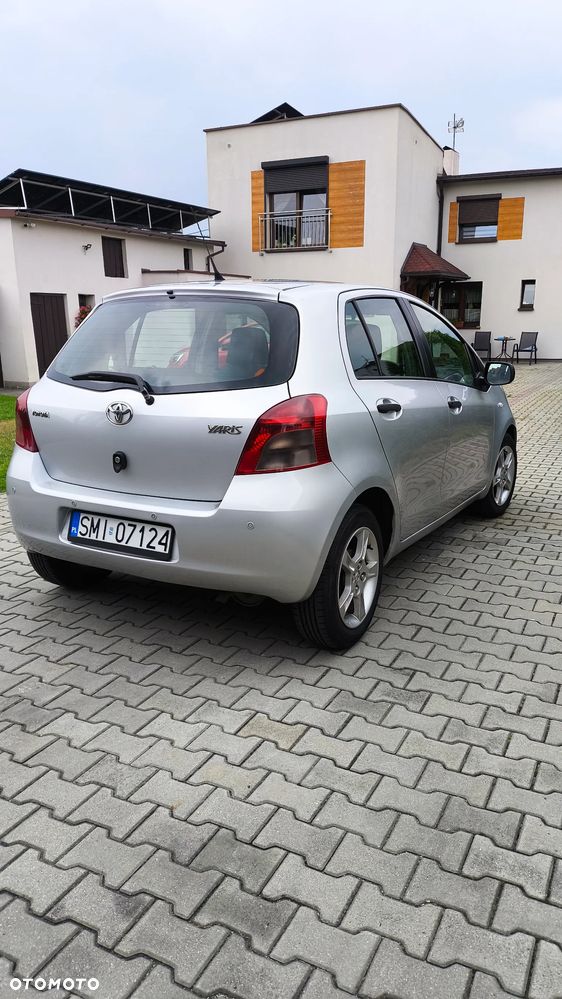 Toyota Yaris 1.3 Luna - 7